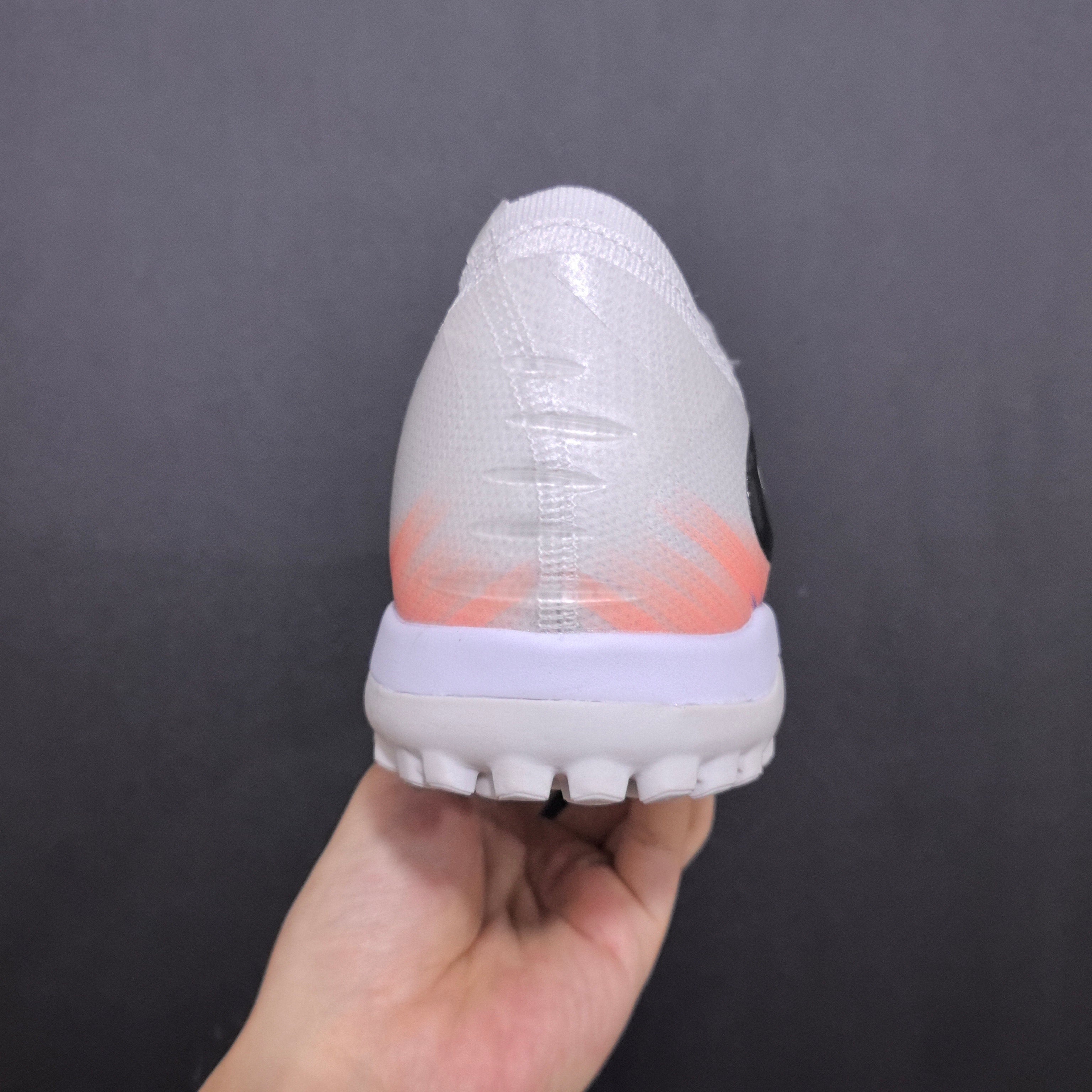 Chuteira Society Nike Phantom GX 6 TF Elite + Brindes