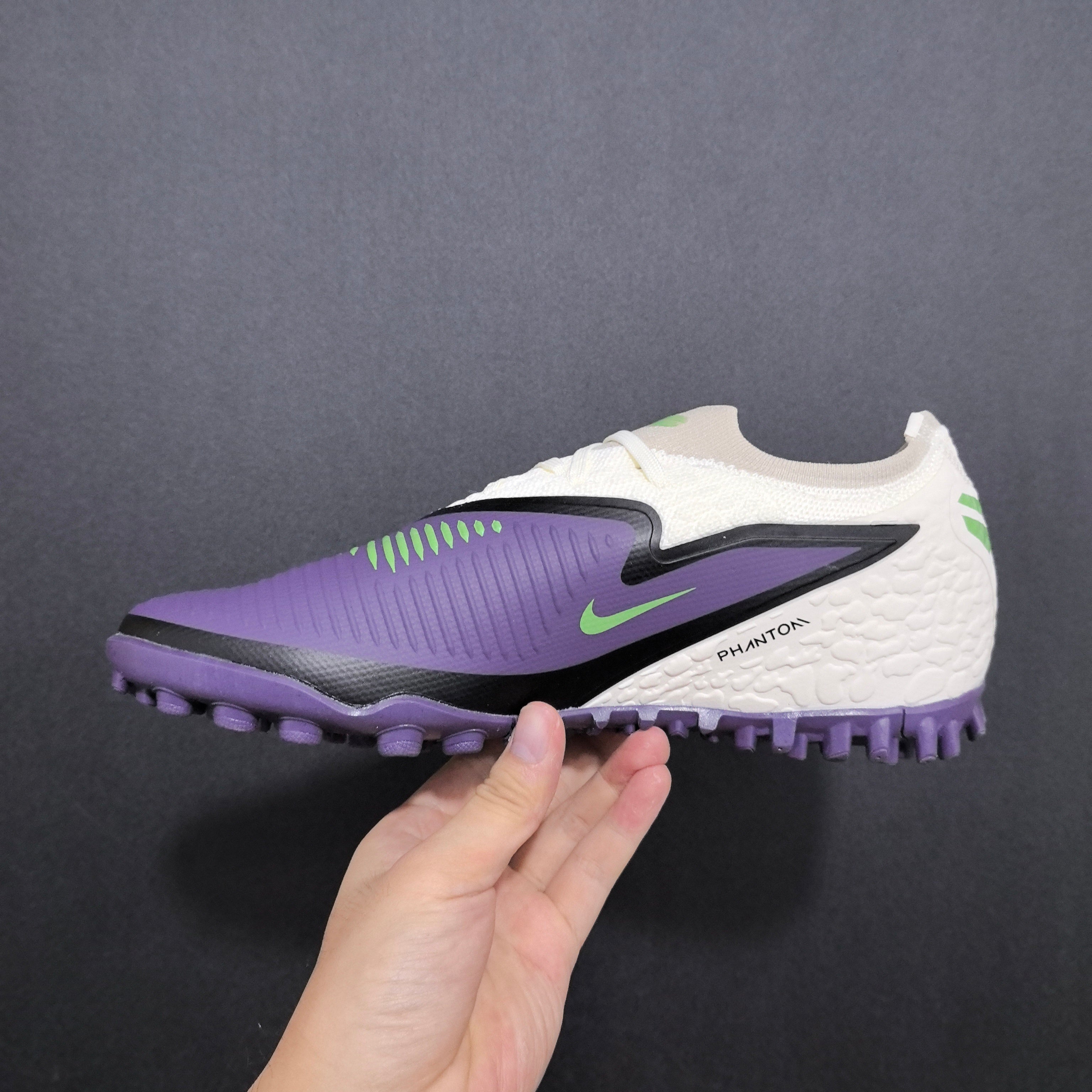 Chuteira Society Nike Phantom GX 6 TF Elite + Brindes