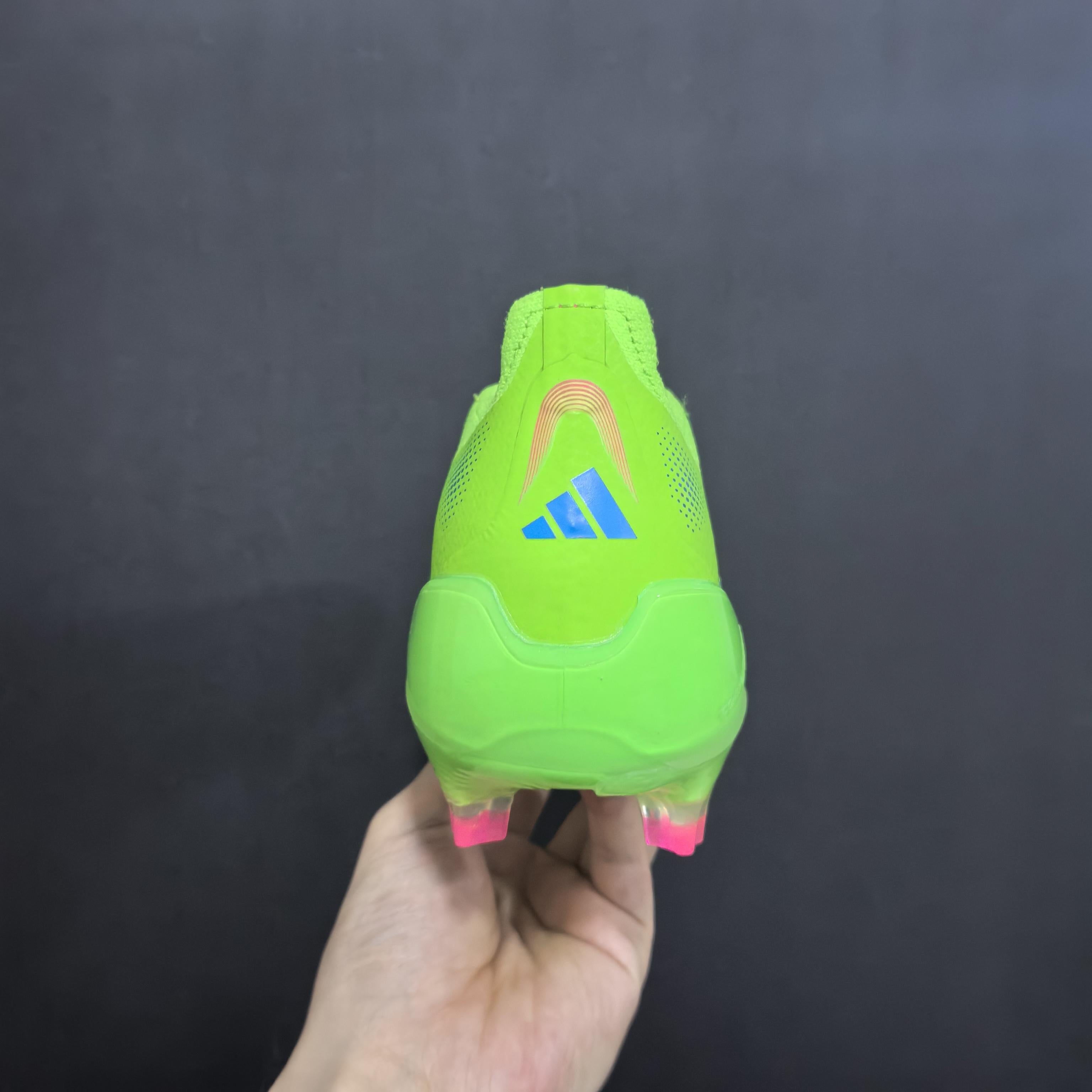 Chuteira Campo Adidas Predator+ FG Elite + Brindes