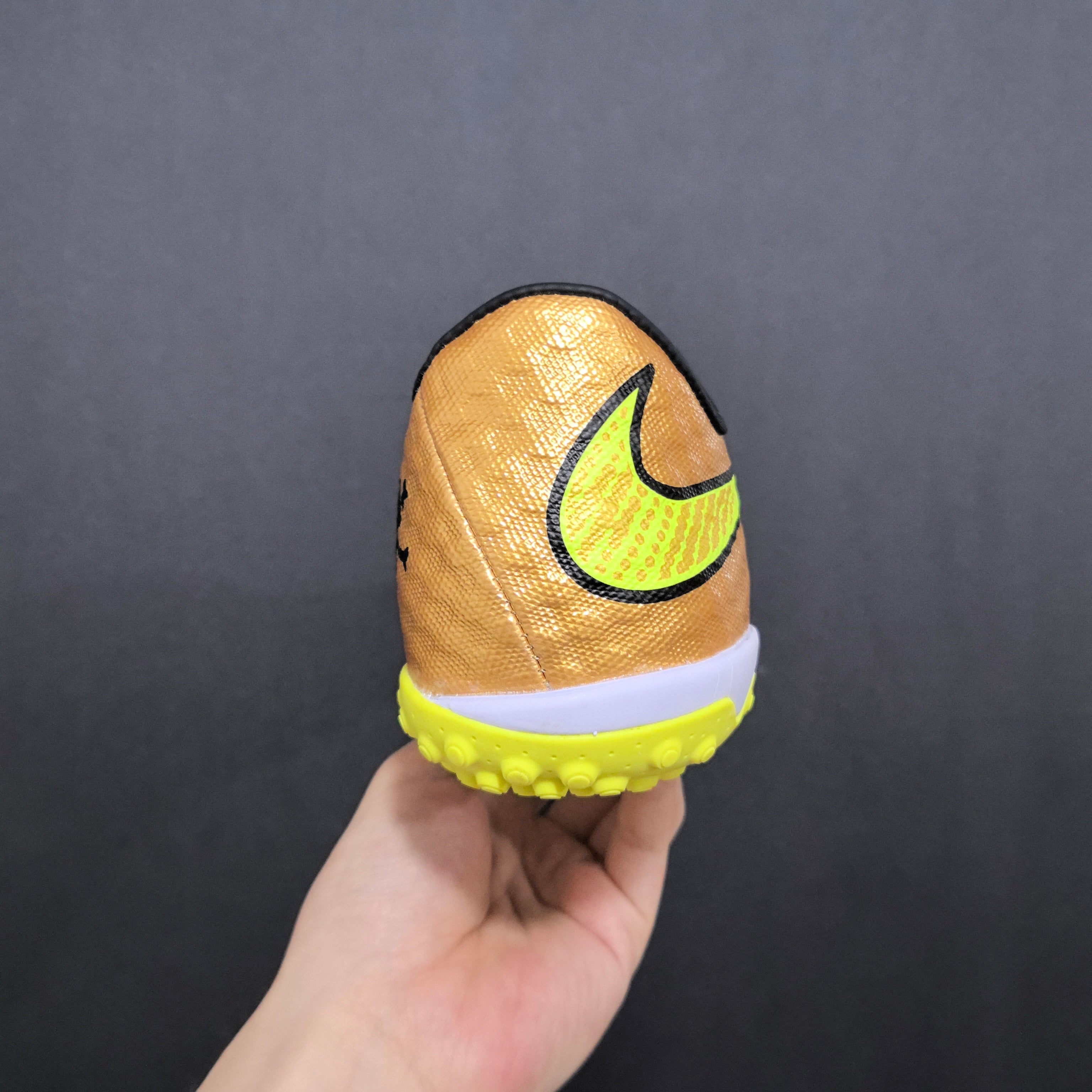 Chuteira Society Nike Hypervenom Phantom I TF Elite + Brindes