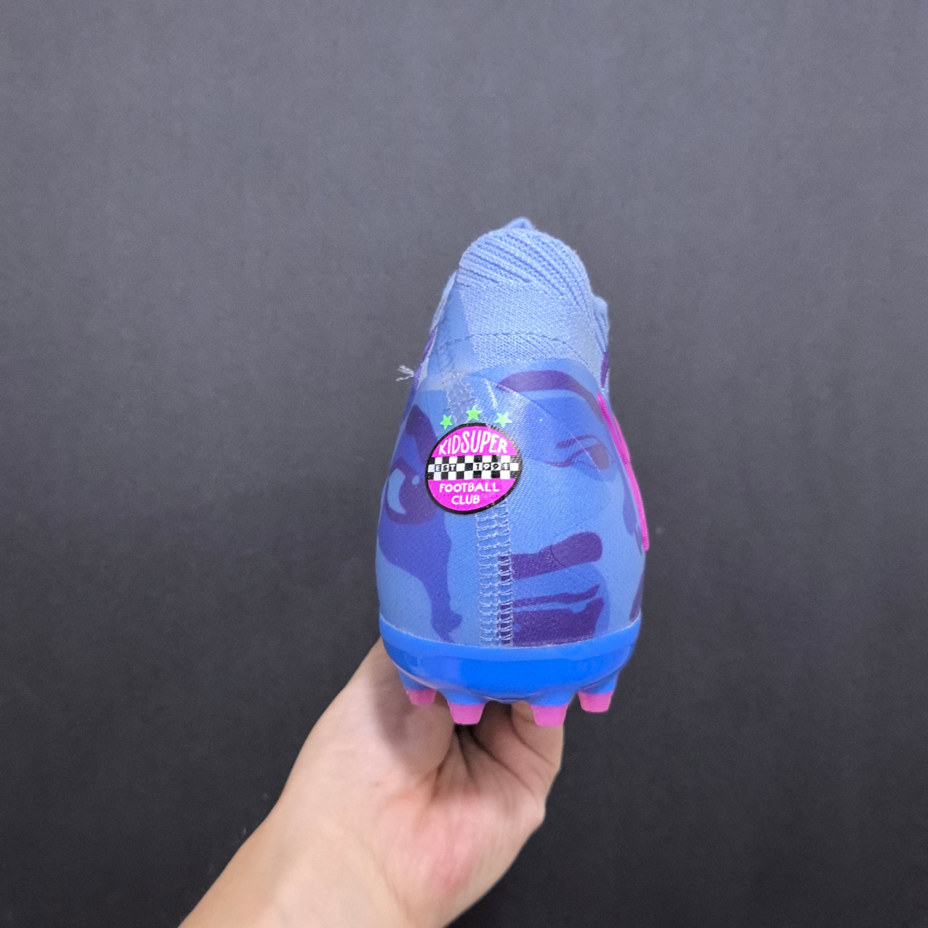 Chuteira Society Puma Future 8 MG Elite + Brindes