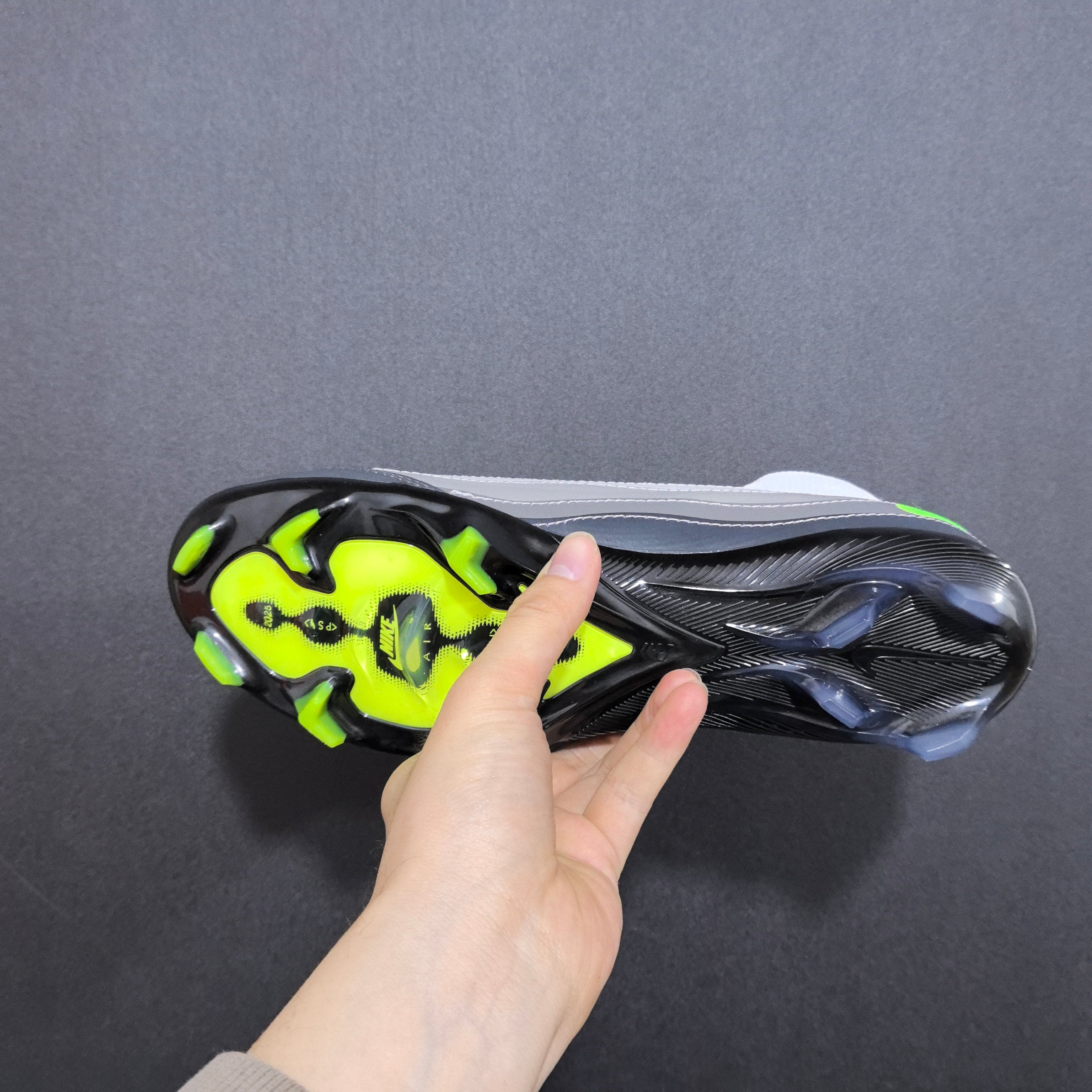 Chuteira Campo Nike Mercurial Superfly 10 Elite Air Max 95 SE + Brindes