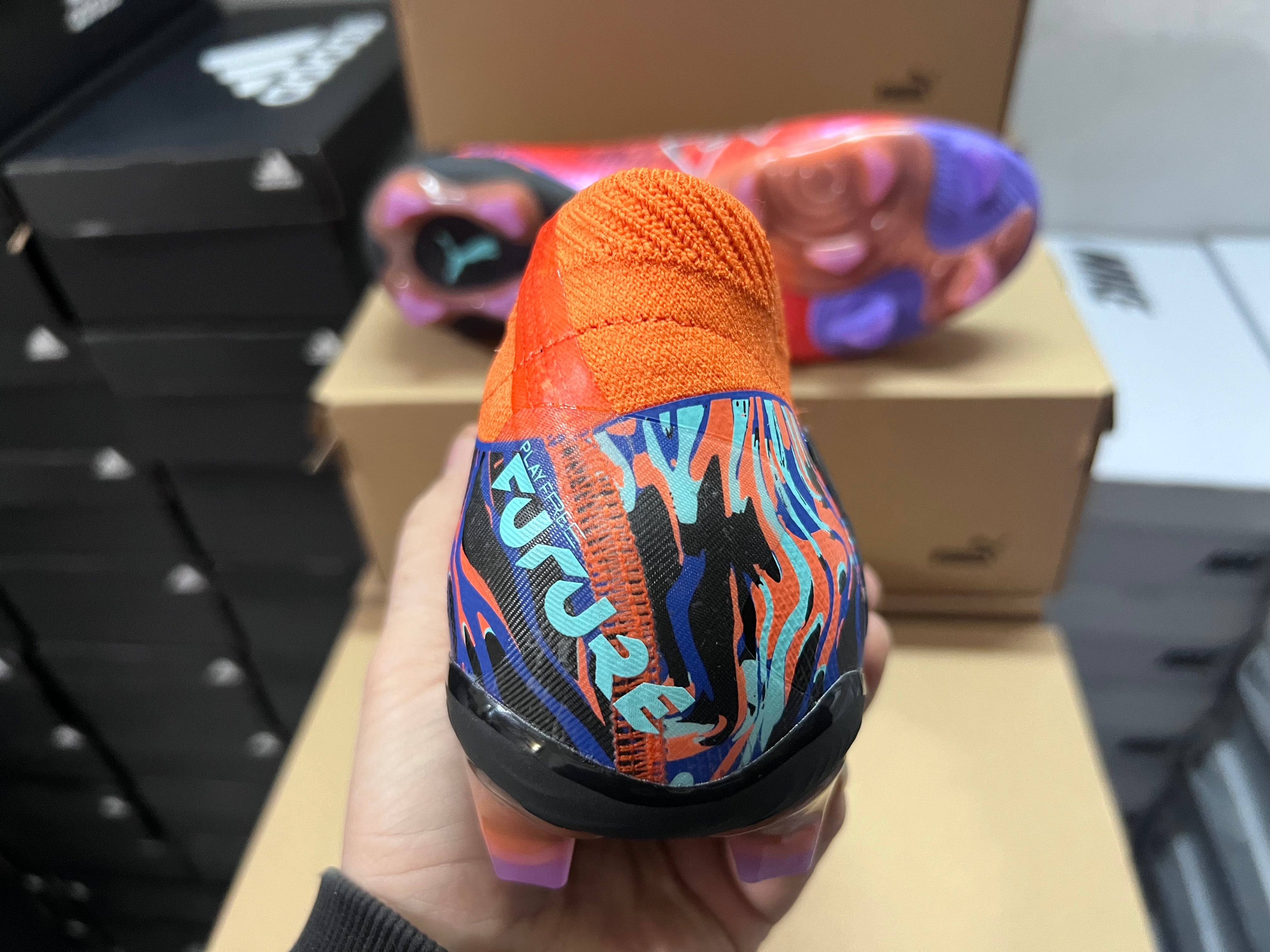 Chuteira Campo Puma Future 8 FG/AG Elite + Brindes