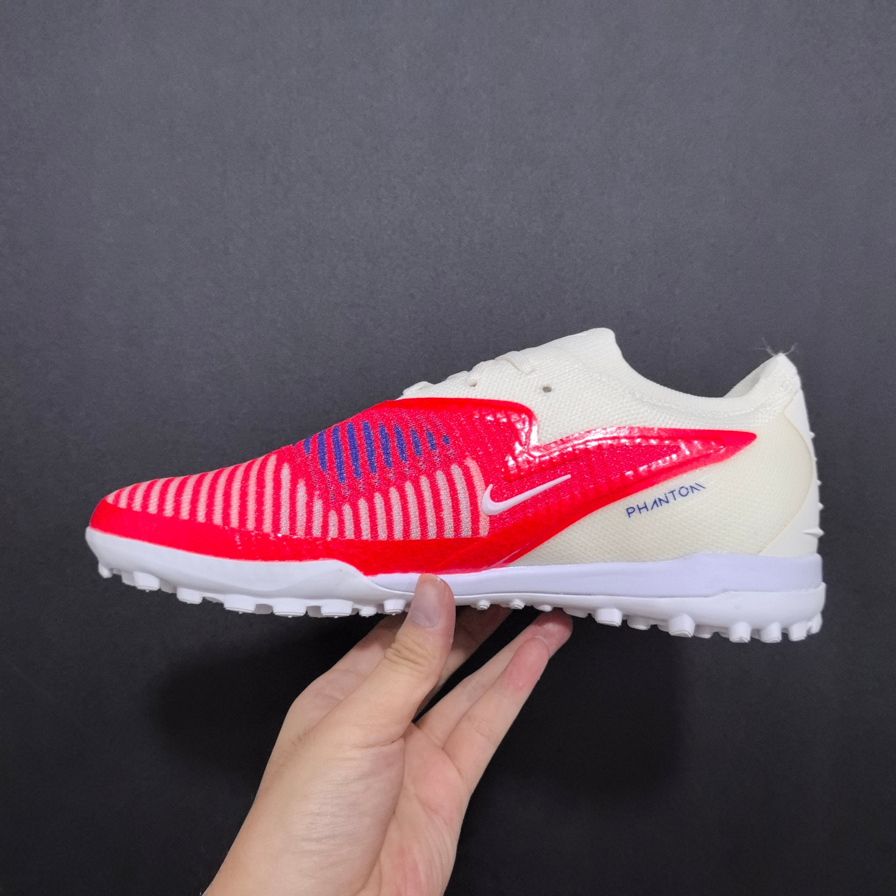 Chuteira Society Nike Phantom GX 6 TF Elite + Brindes