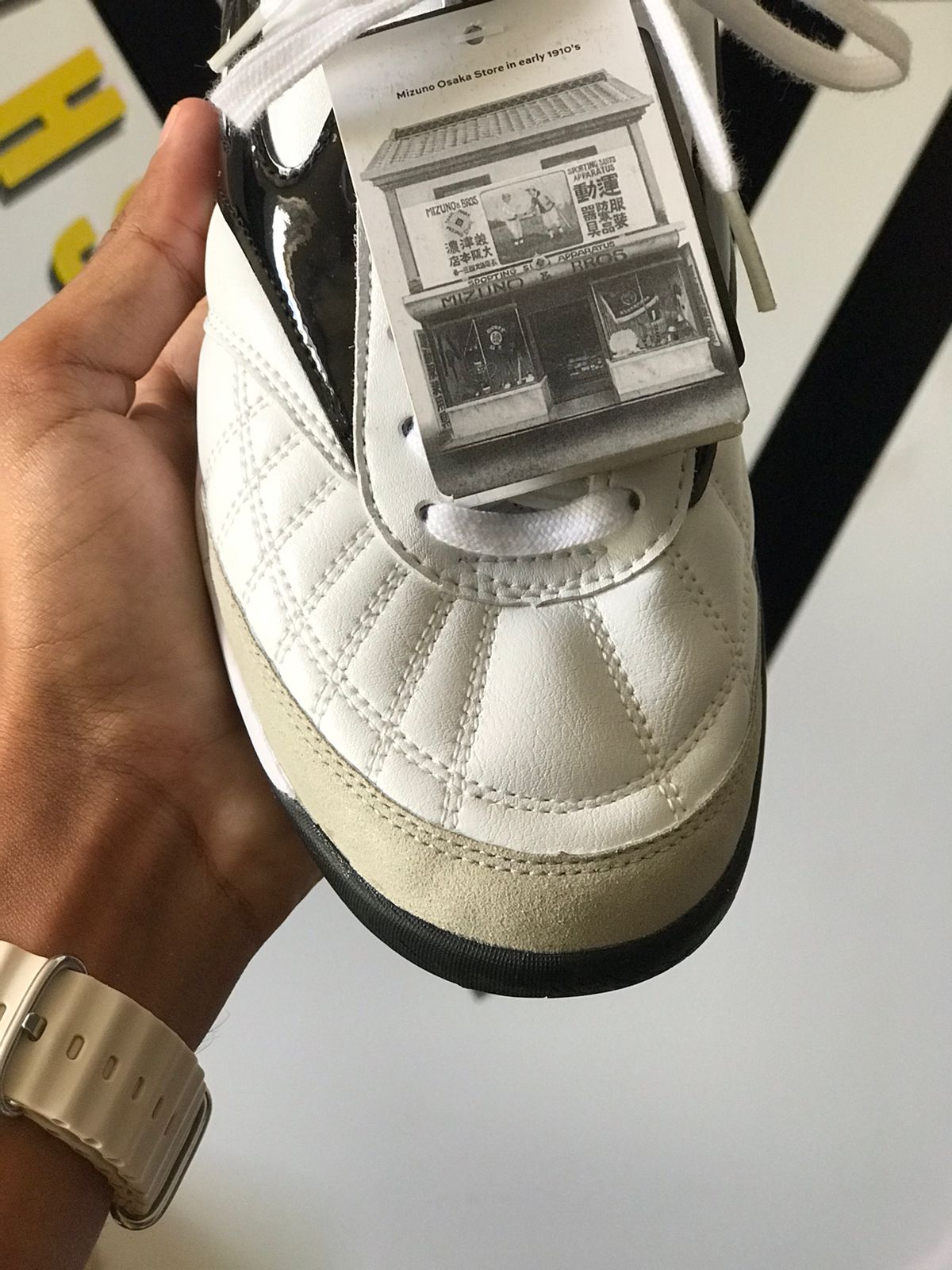 Chuteira Society Mizuno Morelia Sala TF Elite + Brindes