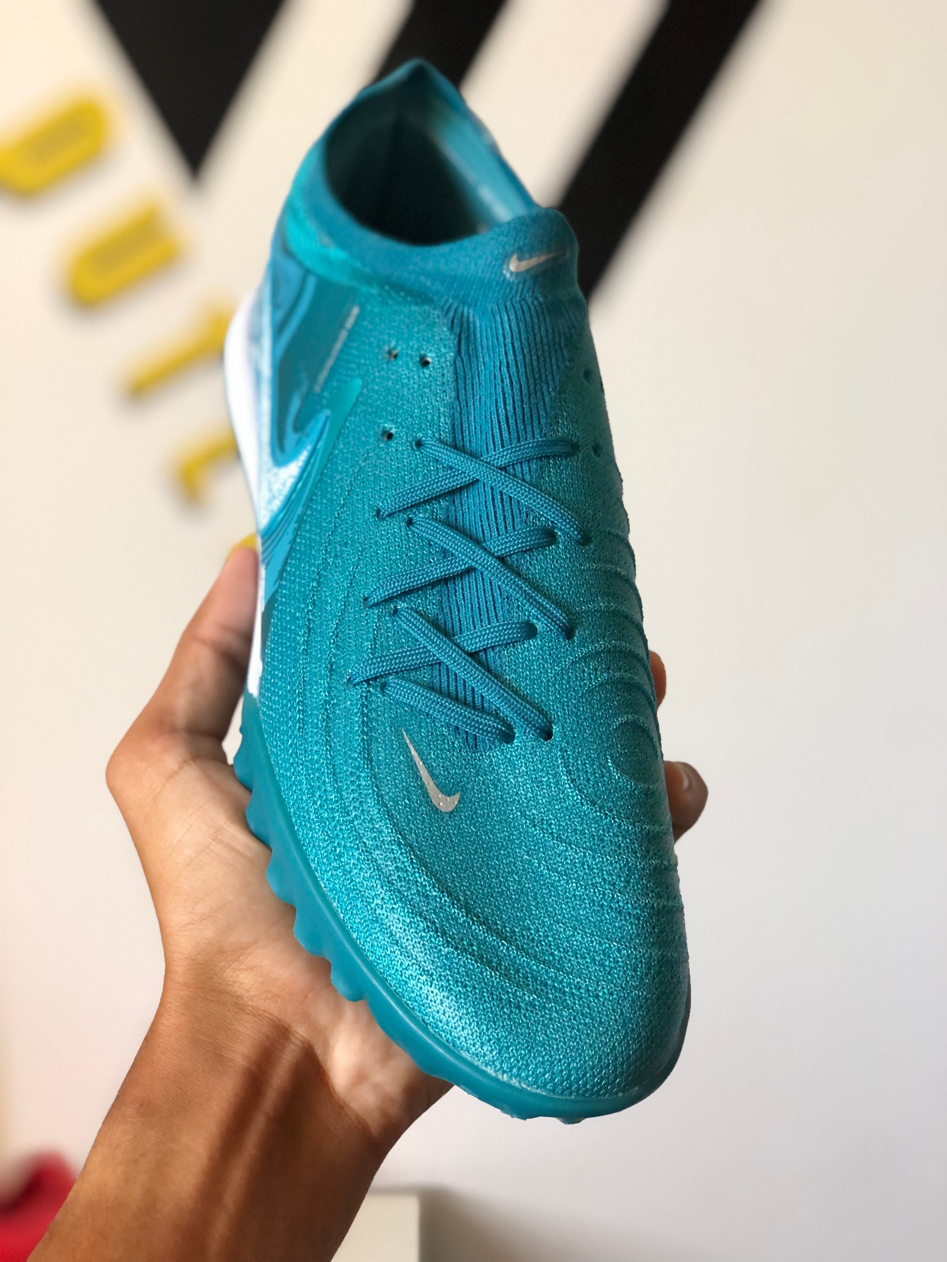 Chuteira Society Nike Phantom Luna TF 2 Elite + Brindes