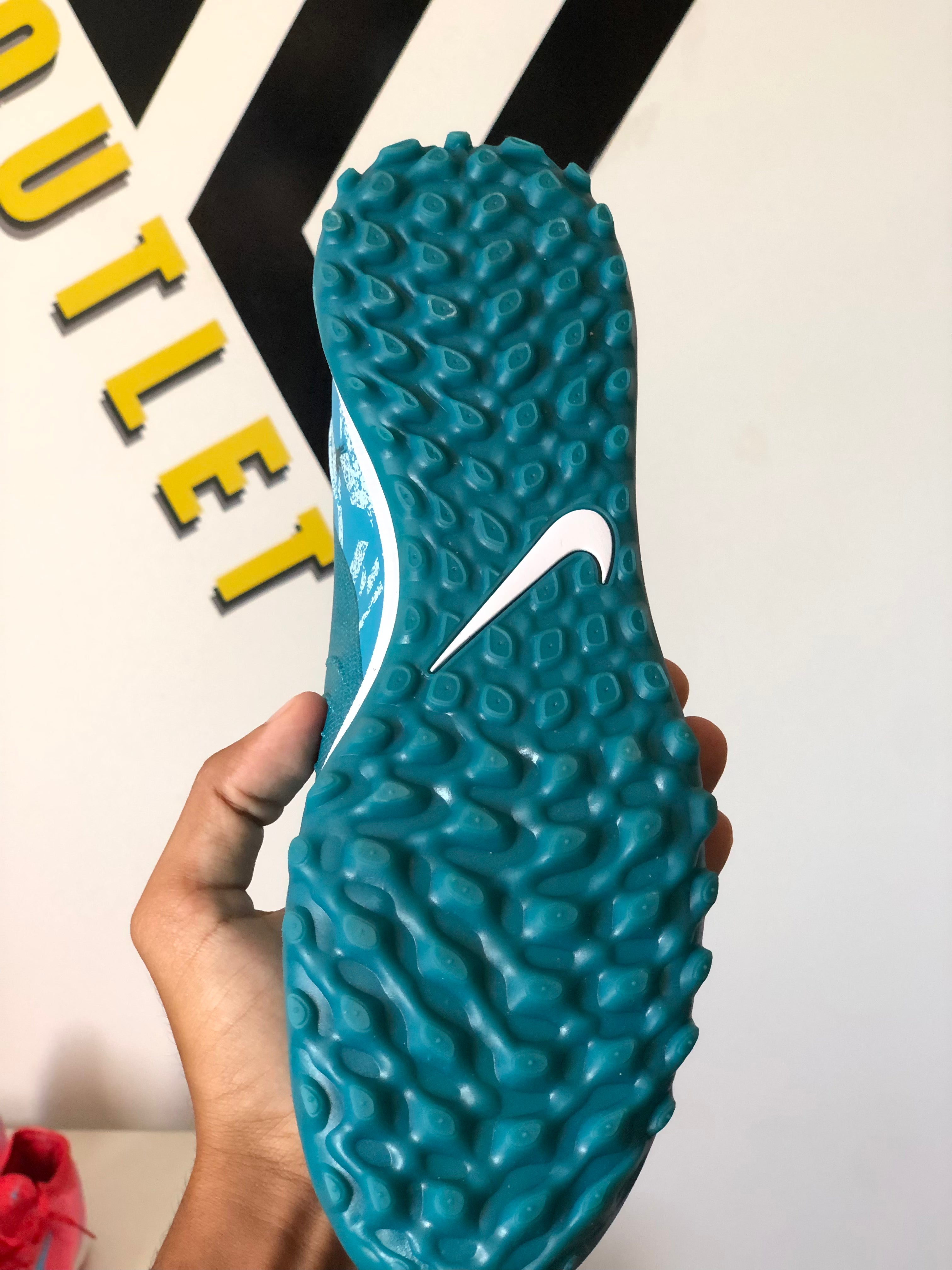 Chuteira Society Nike Phantom Luna TF 2 Elite + Brindes