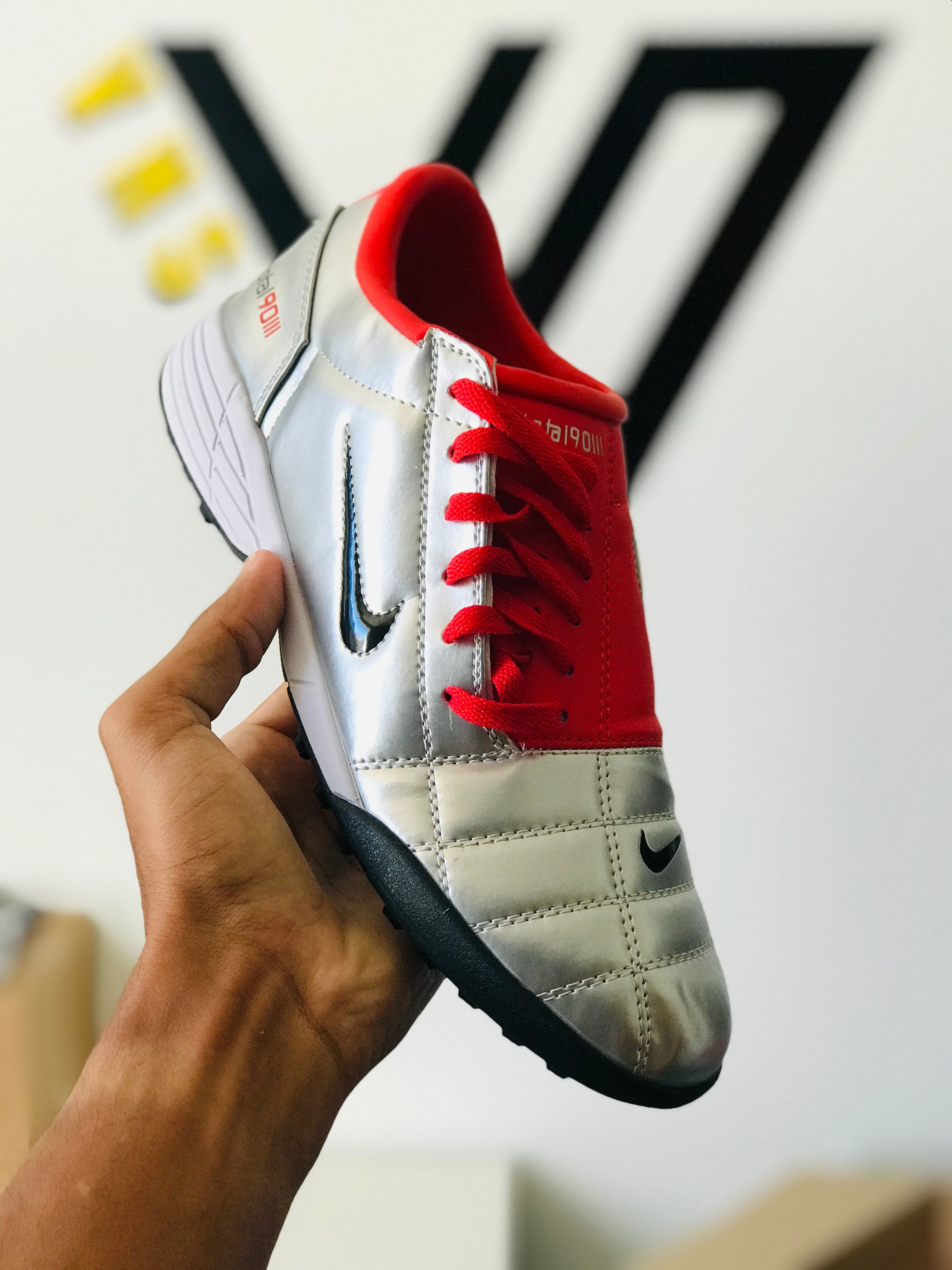 Chuteira Society Nike Total 90 TF + Brindes