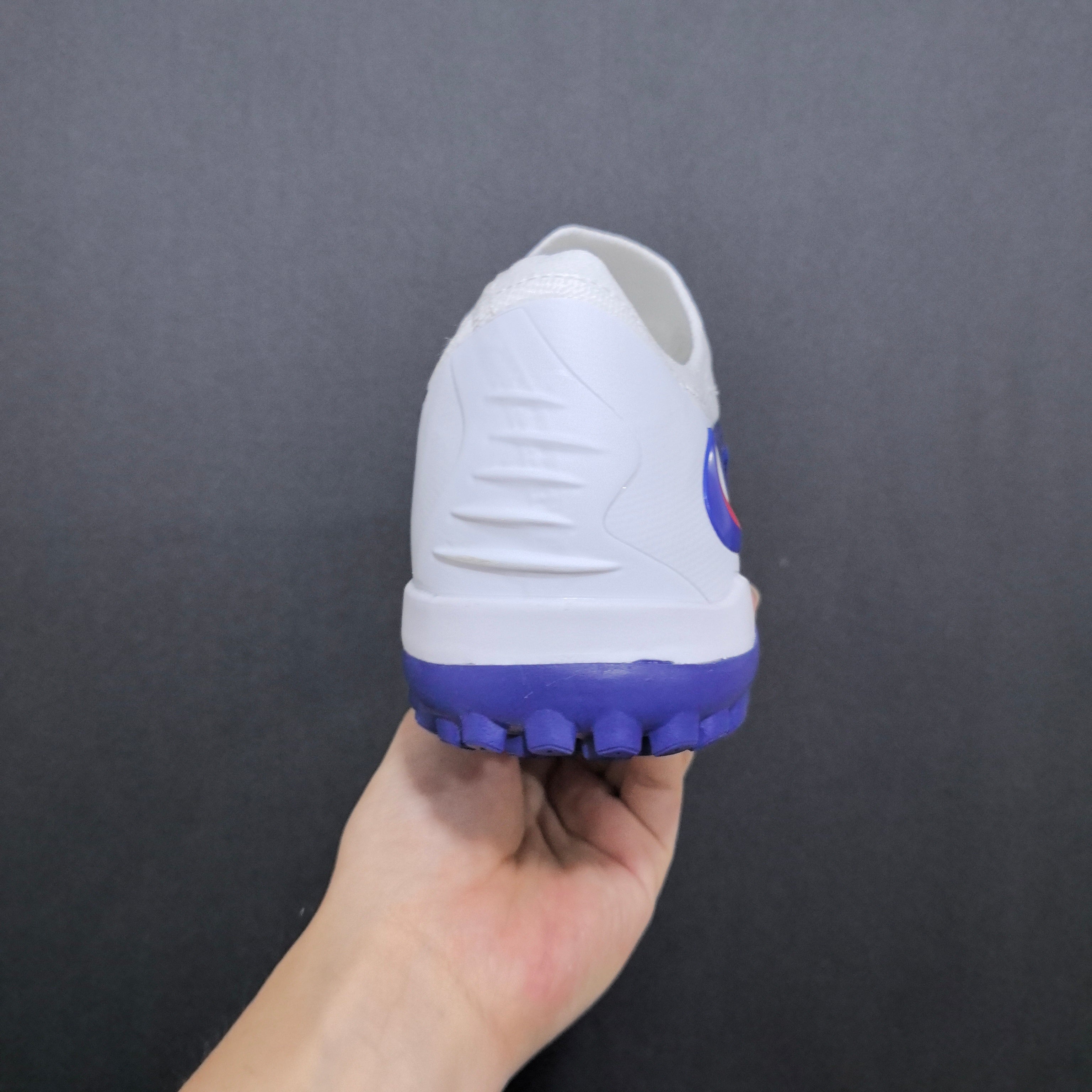 Chuteira Society Nike Phantom GX 6 TF Elite + Brindes