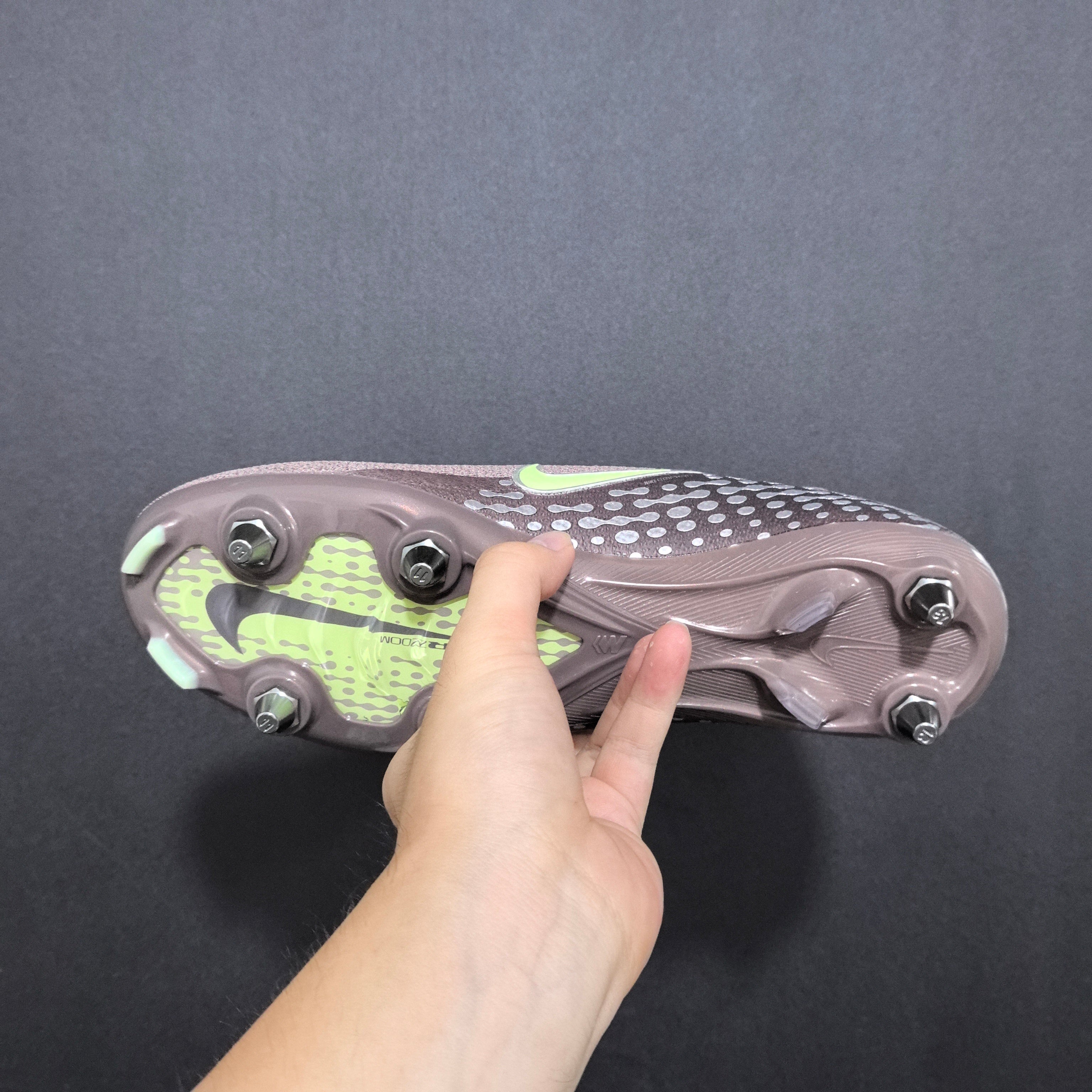 Chuteira Campo Nike Air Zoom Mercurial Vapor 16 SG Elite + Brindes