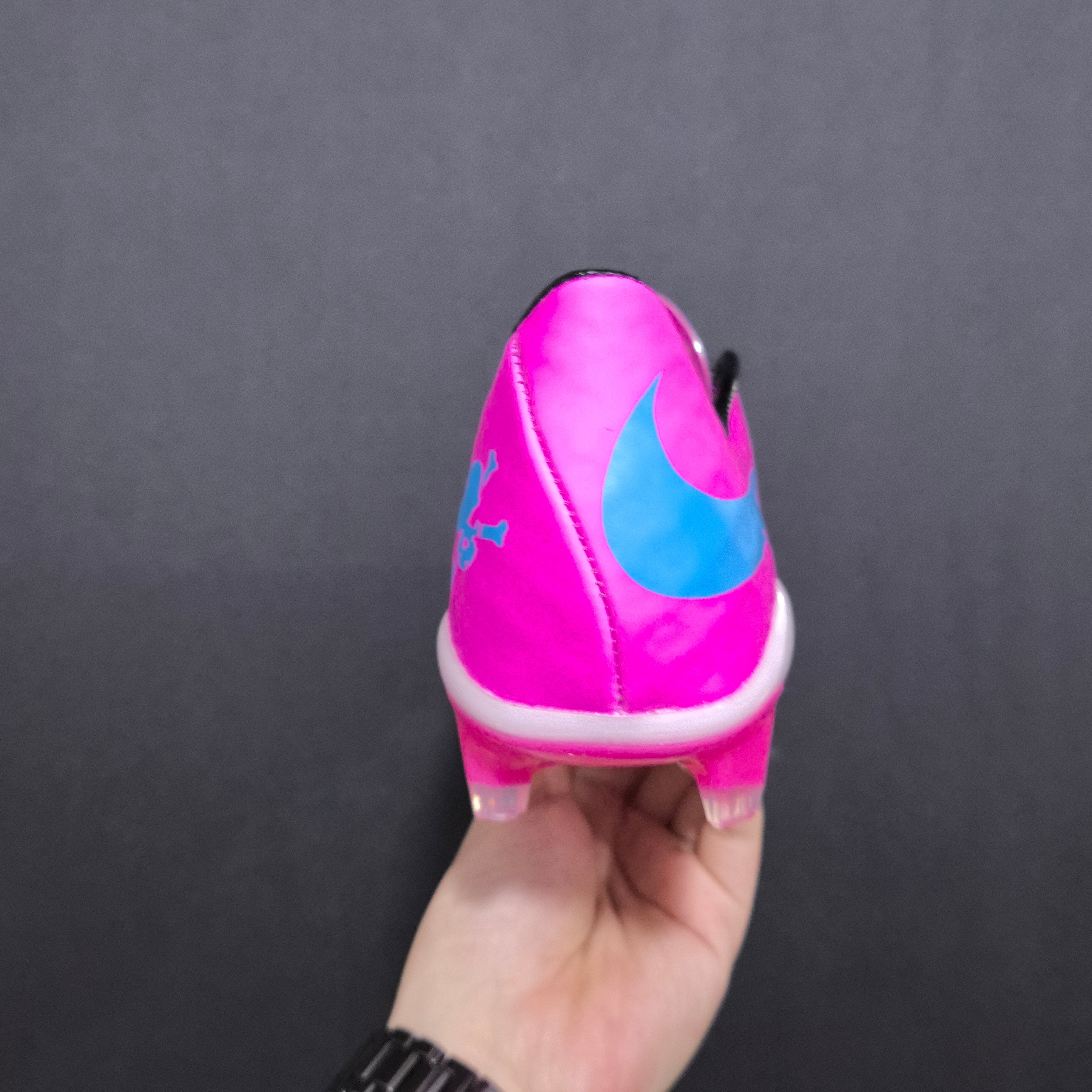 Chuteira Campo Nike Hypervenom Phantom I fg Elite + Brindes