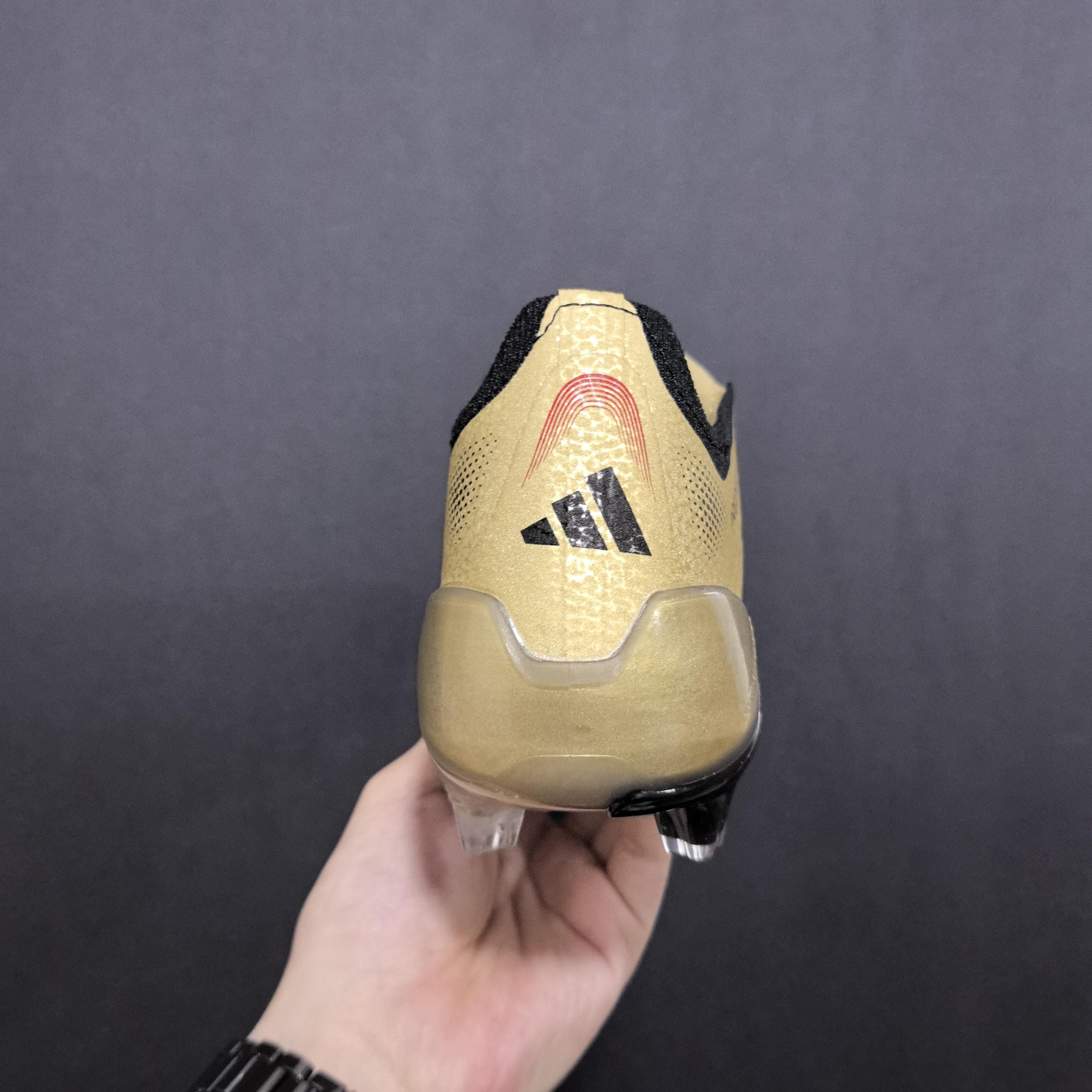 Chuteira Campo Adidas Predator+ FG Elite + Brindes