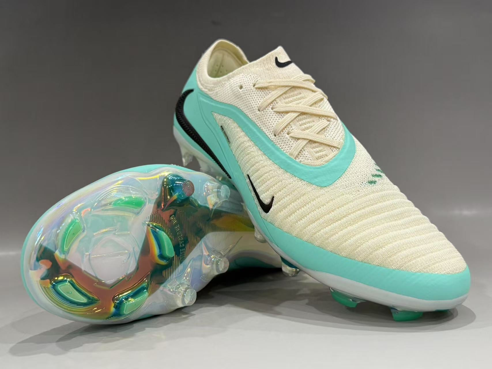 Chuteira Campo Nike Phantom GX 6 FG Elite + Brindes