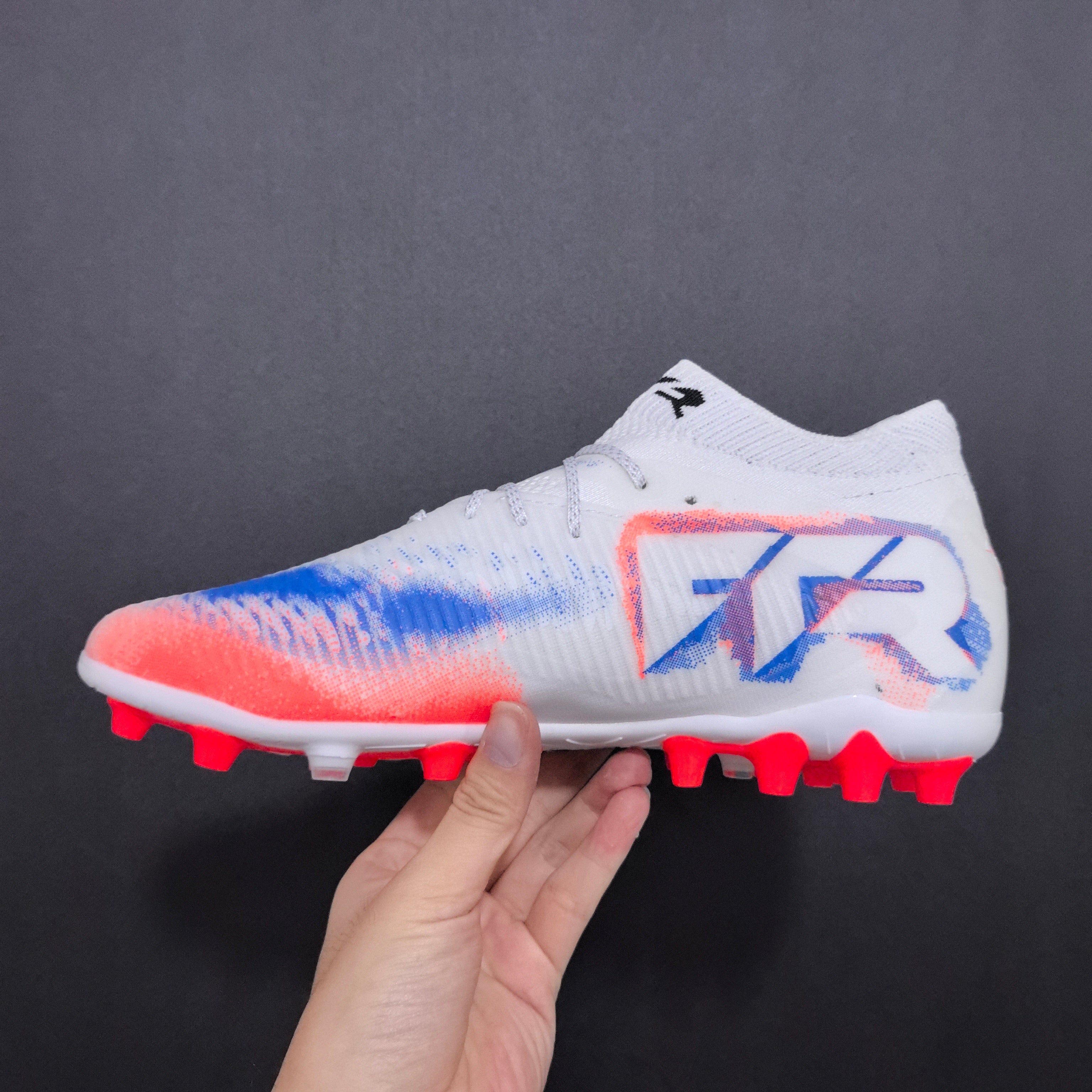 Chuteira Society Puma Future 8 MG Elite + Brindes