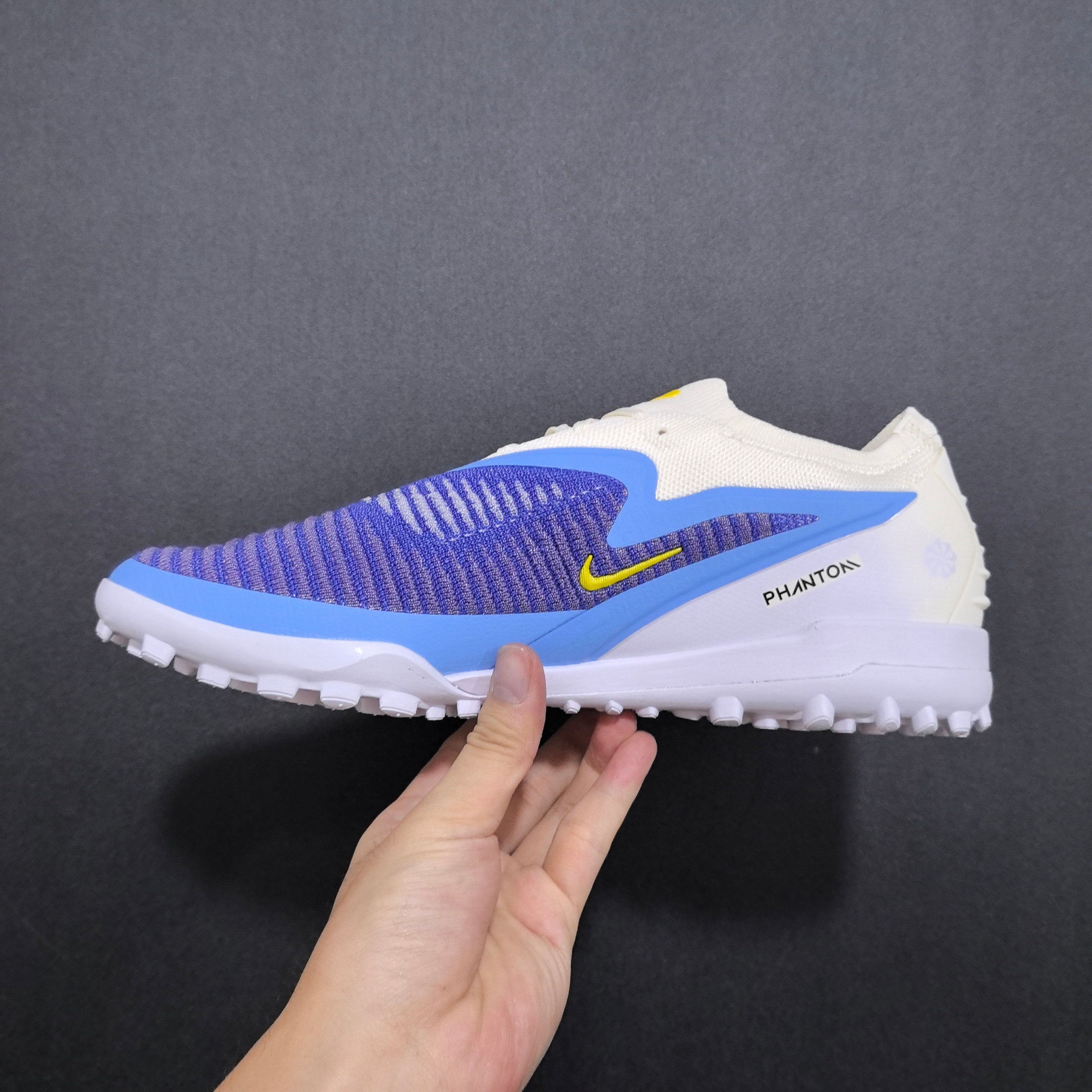 Chuteira Society Nike Phantom GX 6 TF Elite + Brindes