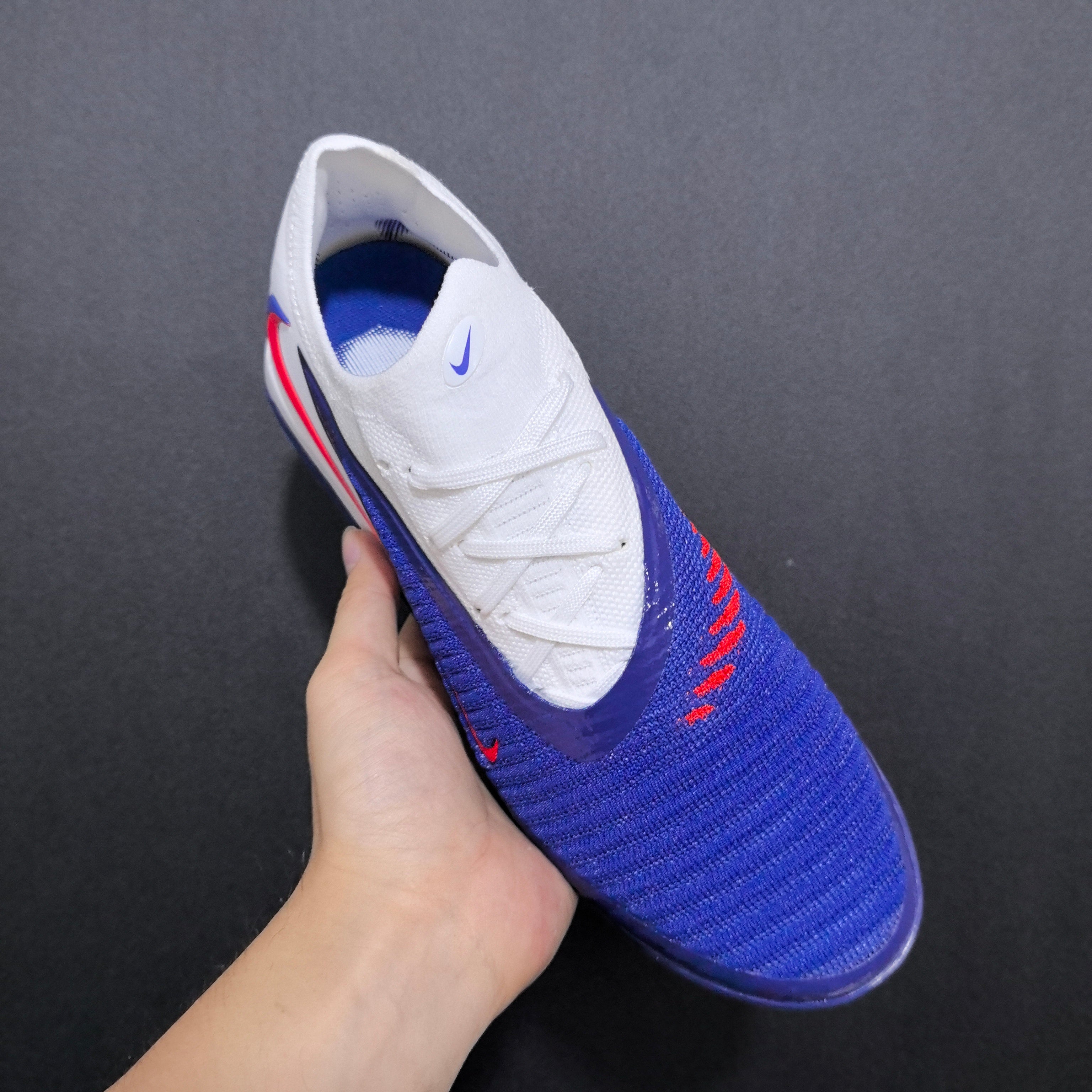 Chuteira Society Nike Phantom GX 6 TF Elite + Brindes