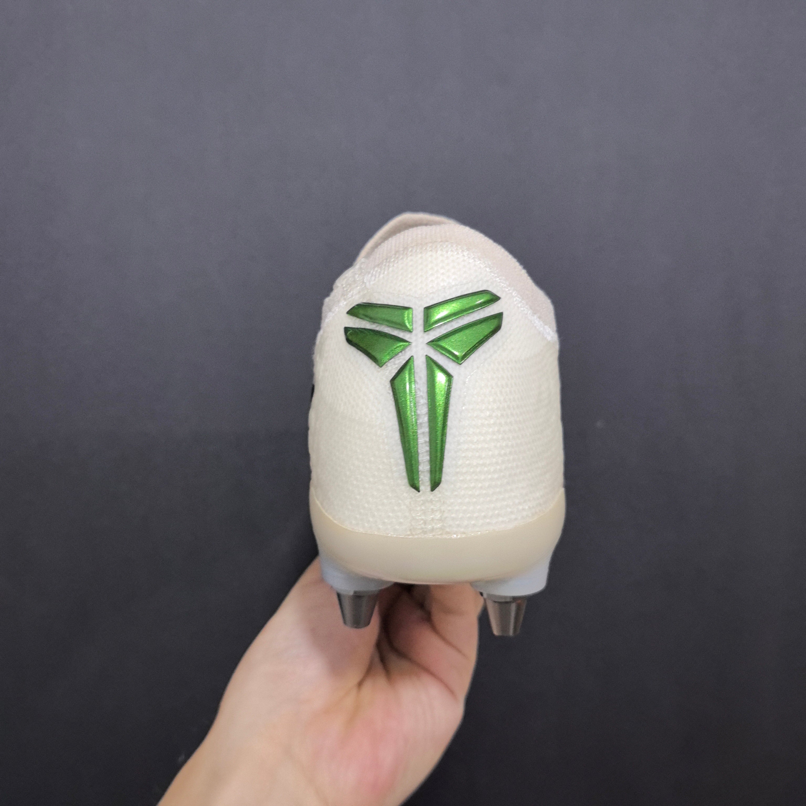 Chuteira Campo Nike Phantom GX 6 SG Elite + Brindes