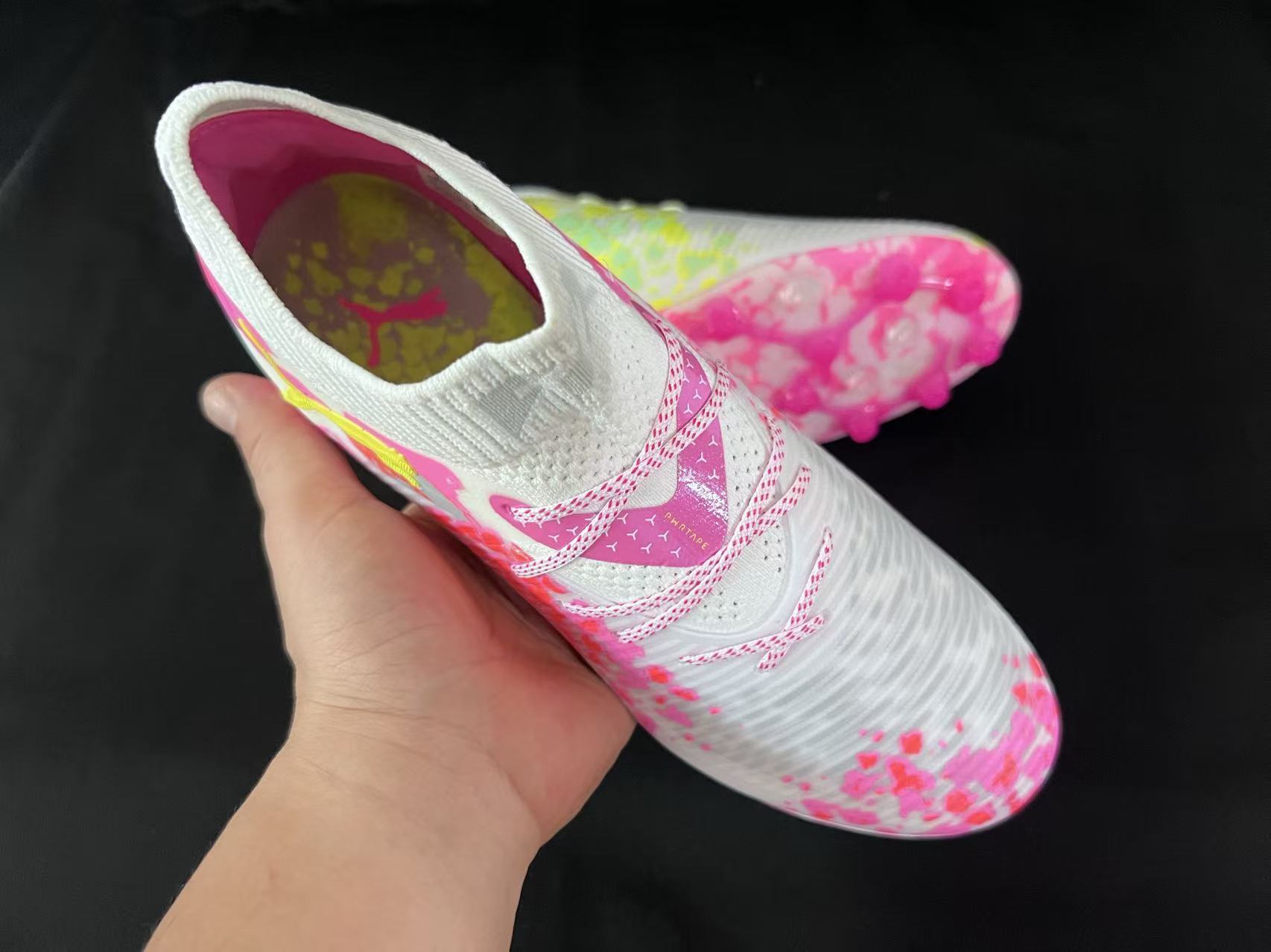 Chuteira Society Puma Future 8 MG Elite + Brindes