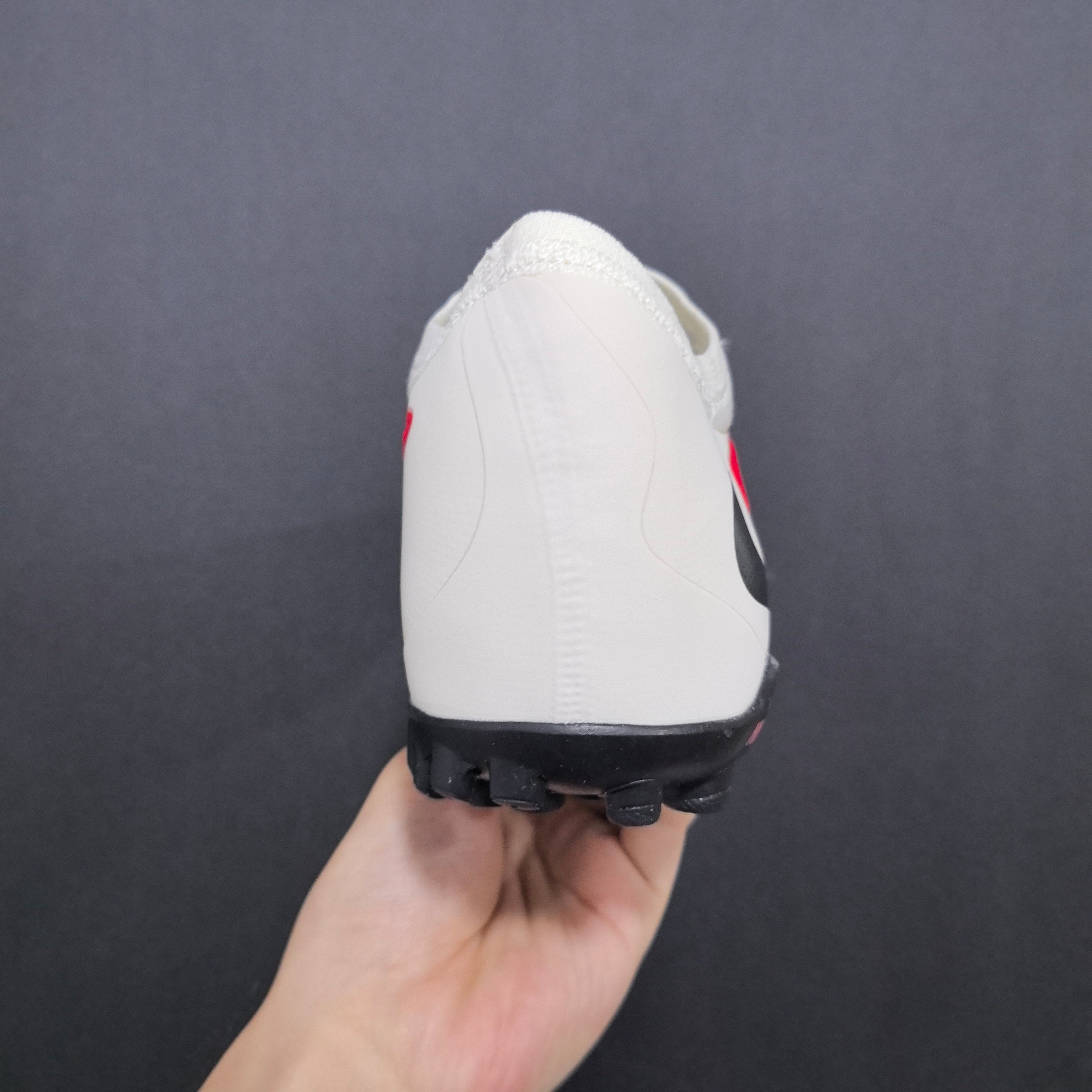 Chuteira Society Nike Phantom GX 6 TF Elite + Brindes