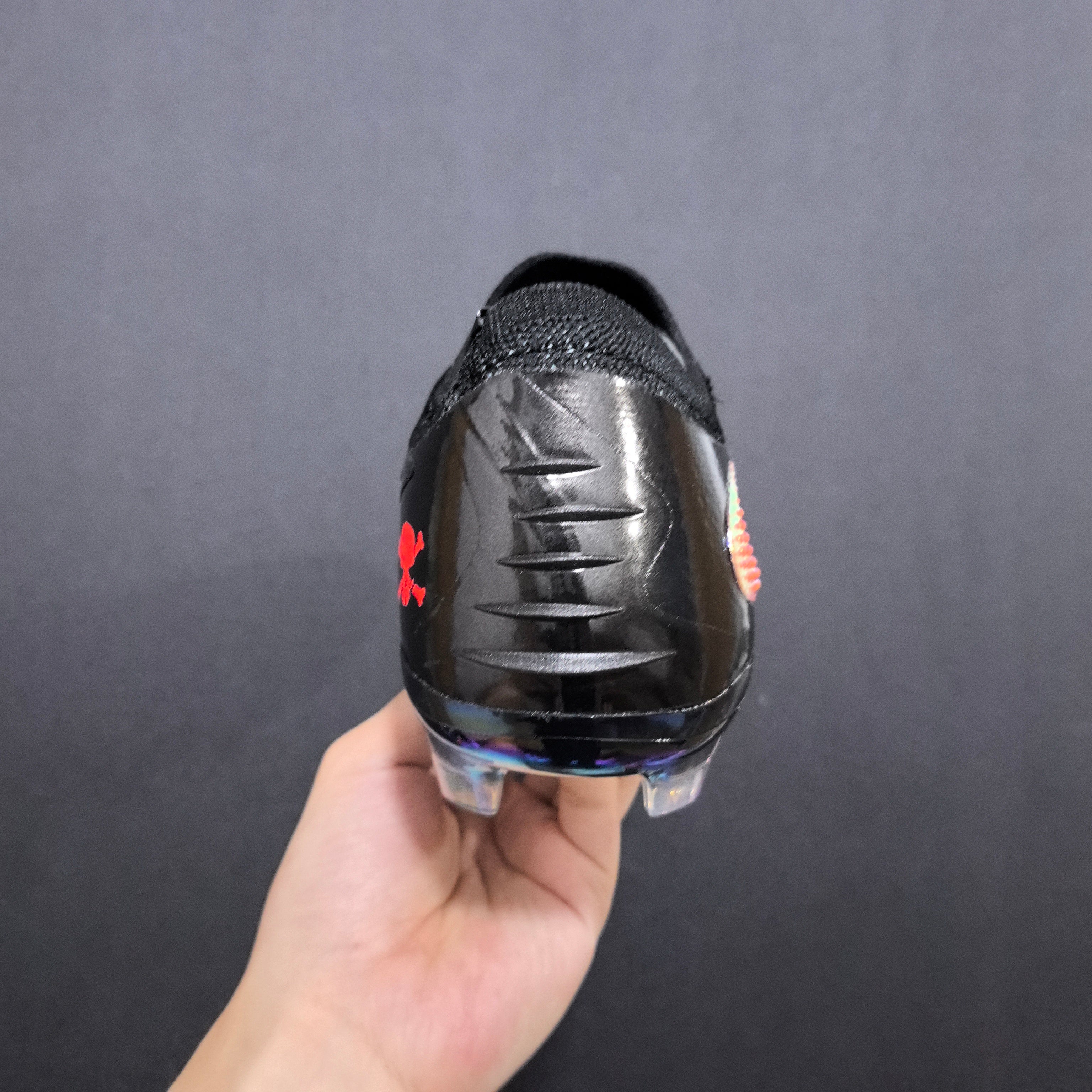 Chuteira Campo Nike Phantom GX 6 FG Elite + Brindes