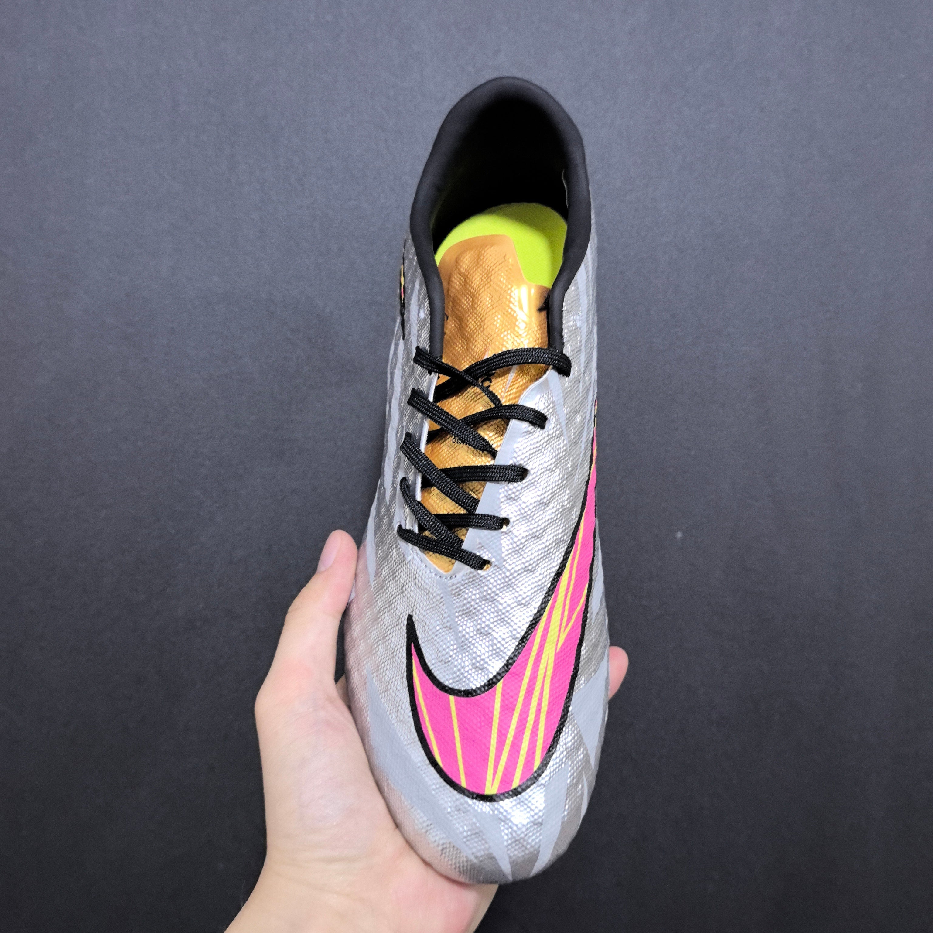 Chuteira Campo Nike Hypervenom Phantom I fg Elite + Brindes
