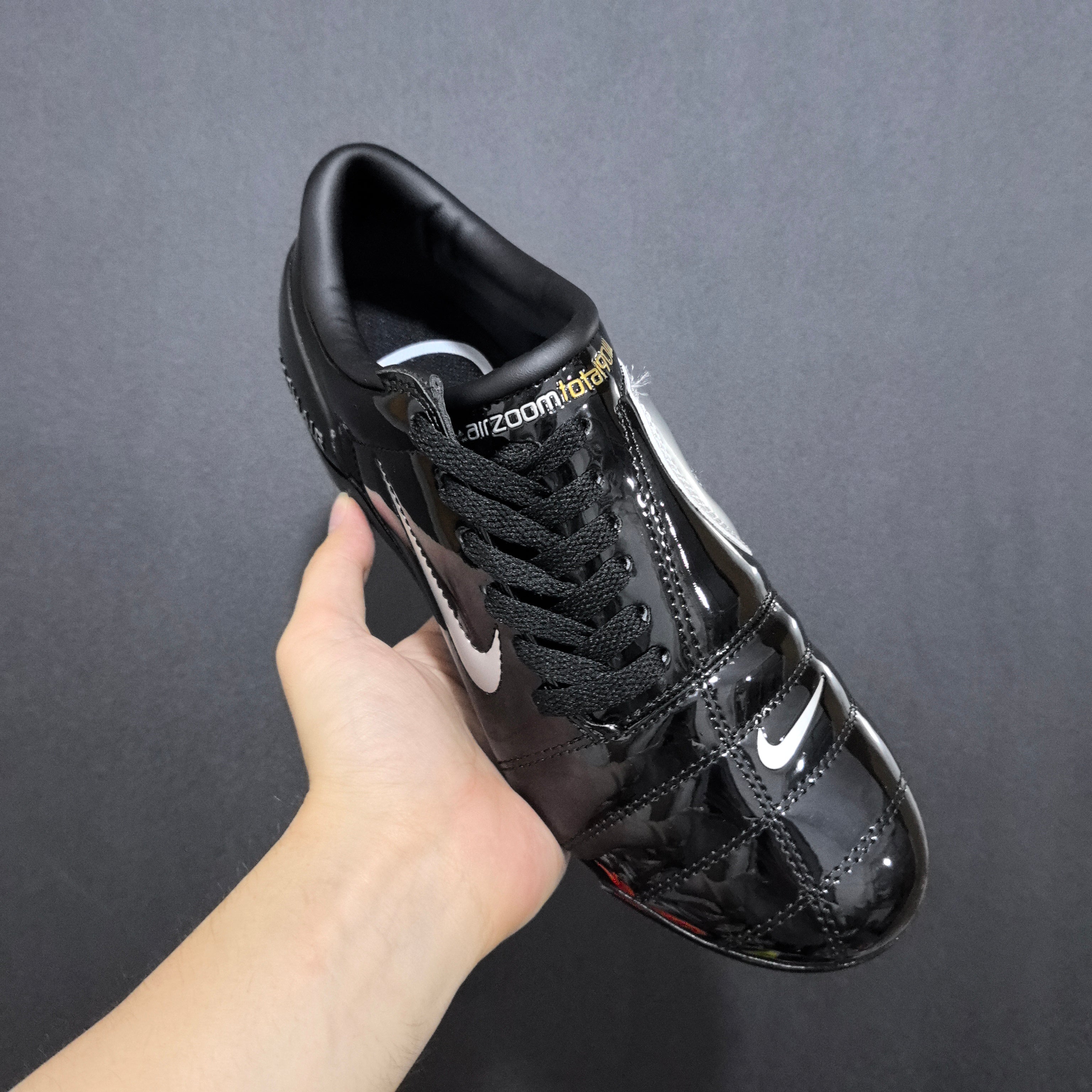 Chuteira Campo Nike Total 90 FG Elite + Brindes