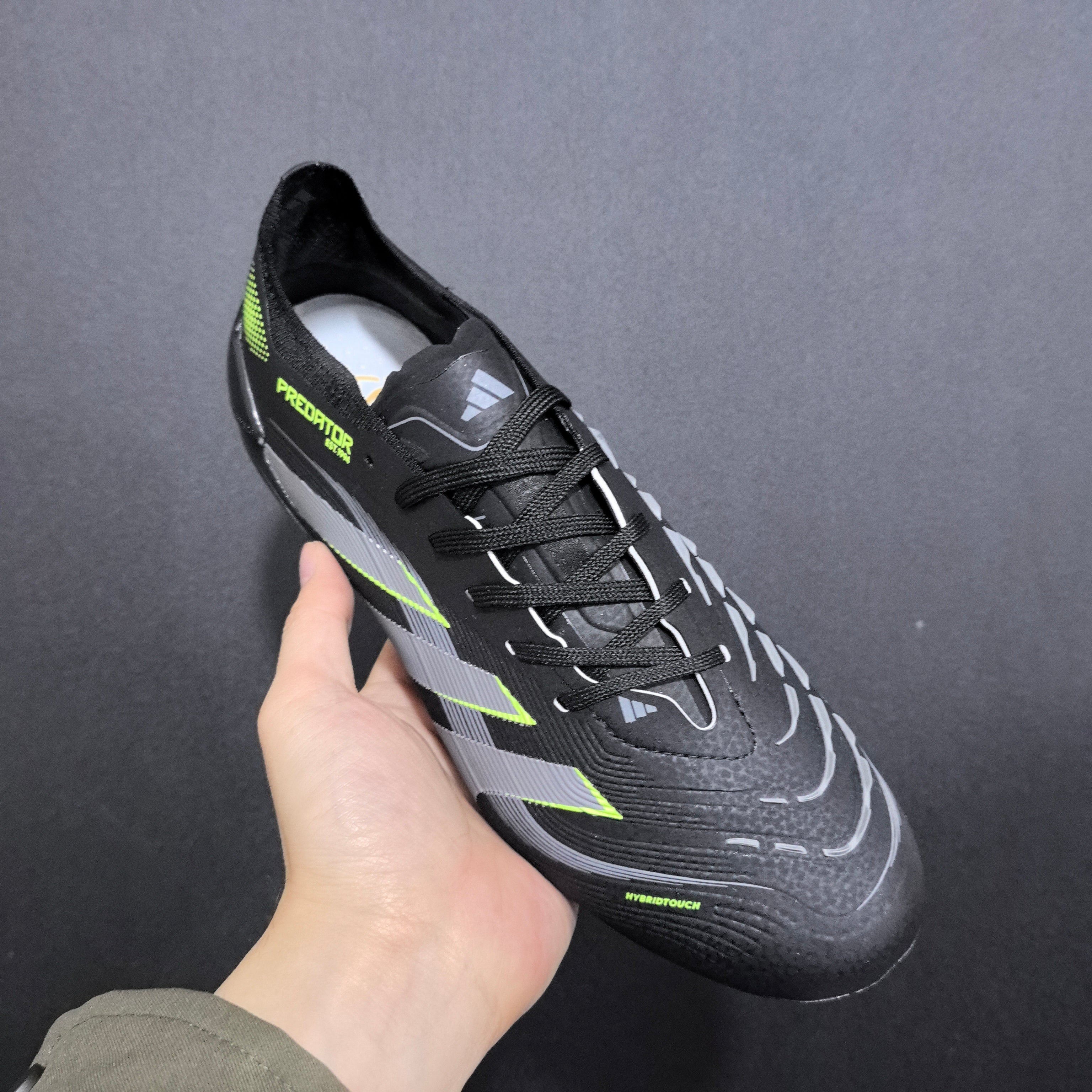 Chuteira Campo Adidas Predator FG Elite + Brindes